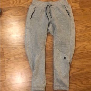 Men’s size medium Reebok sweats